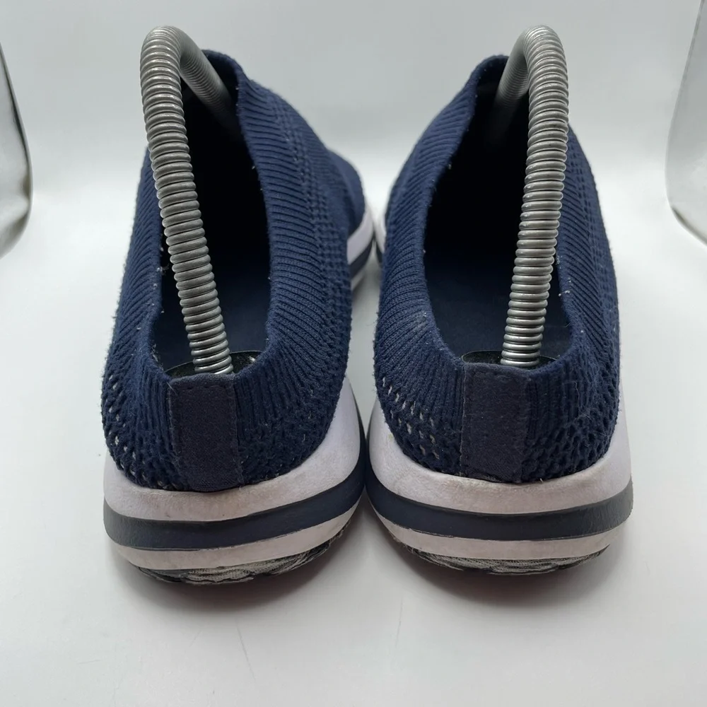 L.L Bean Summer mesh women’s blue slip on sneakers size 8.5